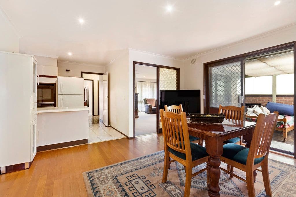 41 Regnans Avenue, Endeavour Hills VIC 3802, Endeavour Hills - Thumbnail 3