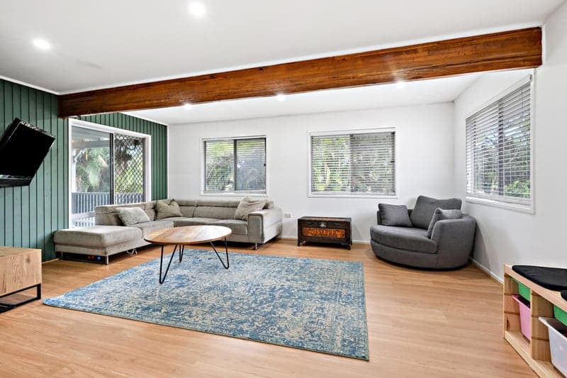 26 Lorraine Court, Lawnton - Thumbnail 2
