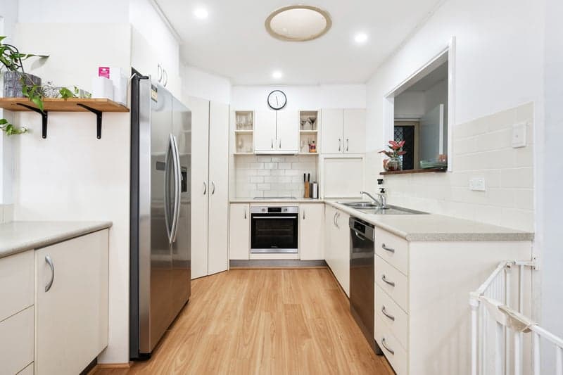 26 Lorraine Court, Lawnton - Thumbnail 4