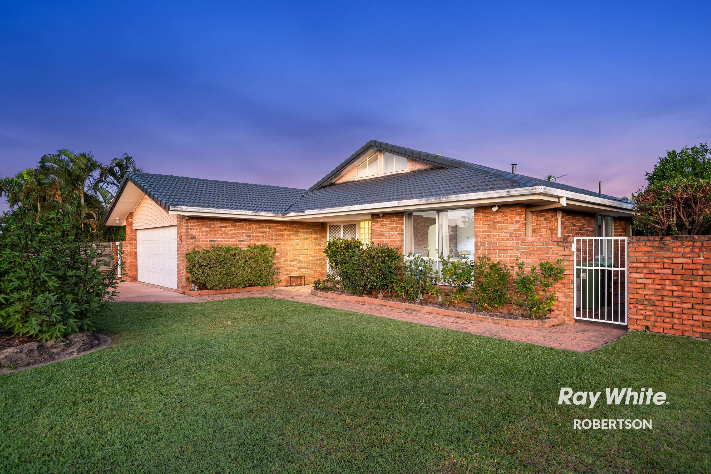 6 Putter Place, Arundel QLD 4214, Arundel - Thumbnail 2