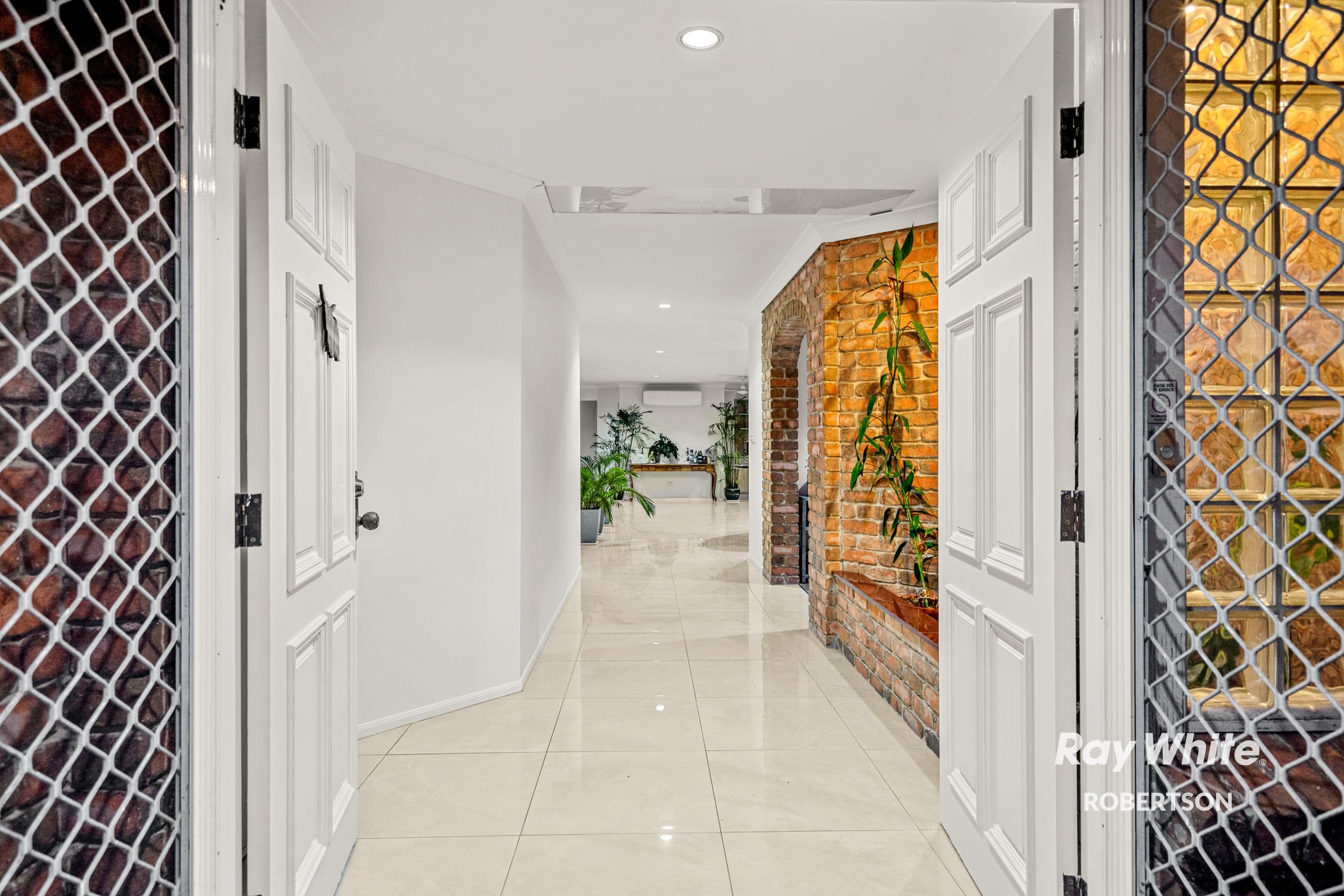 6 Putter Place, Arundel QLD 4214, Arundel - Thumbnail 3