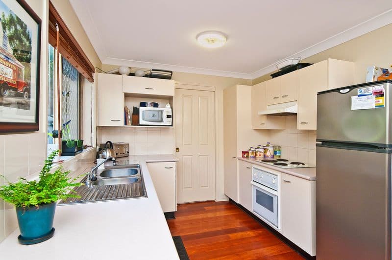 12 Bottlewood Court, BURLEIGH WATERS QLD 4220, Burleigh Waters - Thumbnail 3