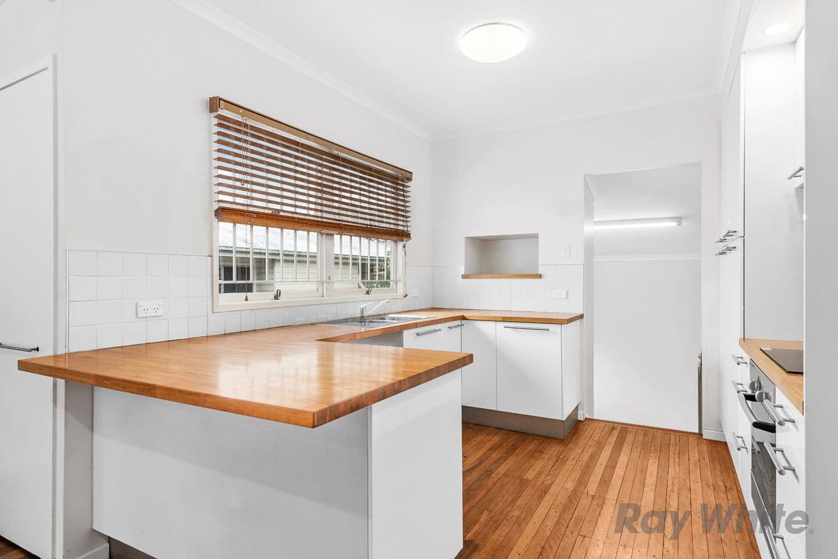 33 Pine Street, Runcorn QLD 4113, Runcorn - Thumbnail 2