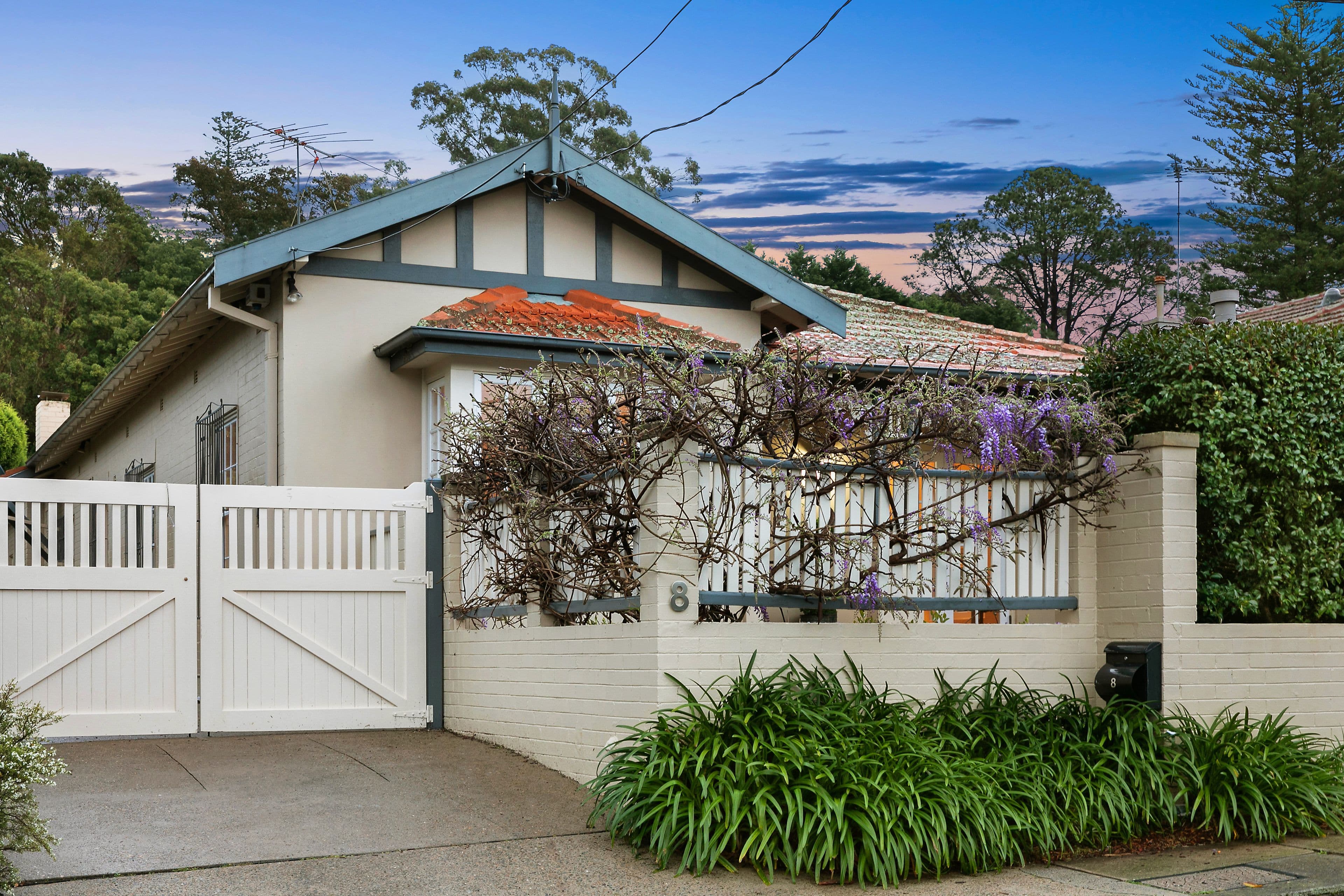 8 Young Street, Wahroonga - Thumbnail 2