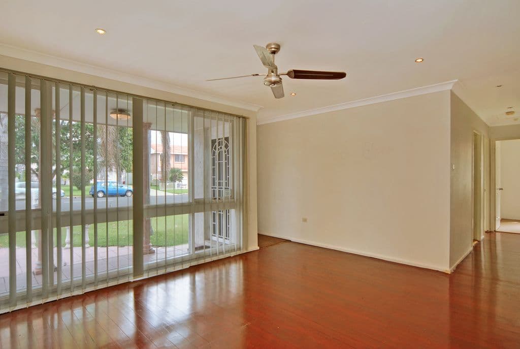 83 Captain Cook Drive, BARRACK HEIGHTS NSW 2528, Barrack Heights - Thumbnail 2