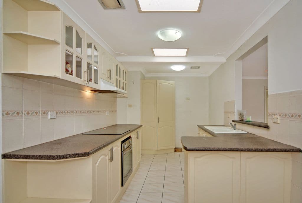 83 Captain Cook Drive, BARRACK HEIGHTS NSW 2528, Barrack Heights - Thumbnail 3