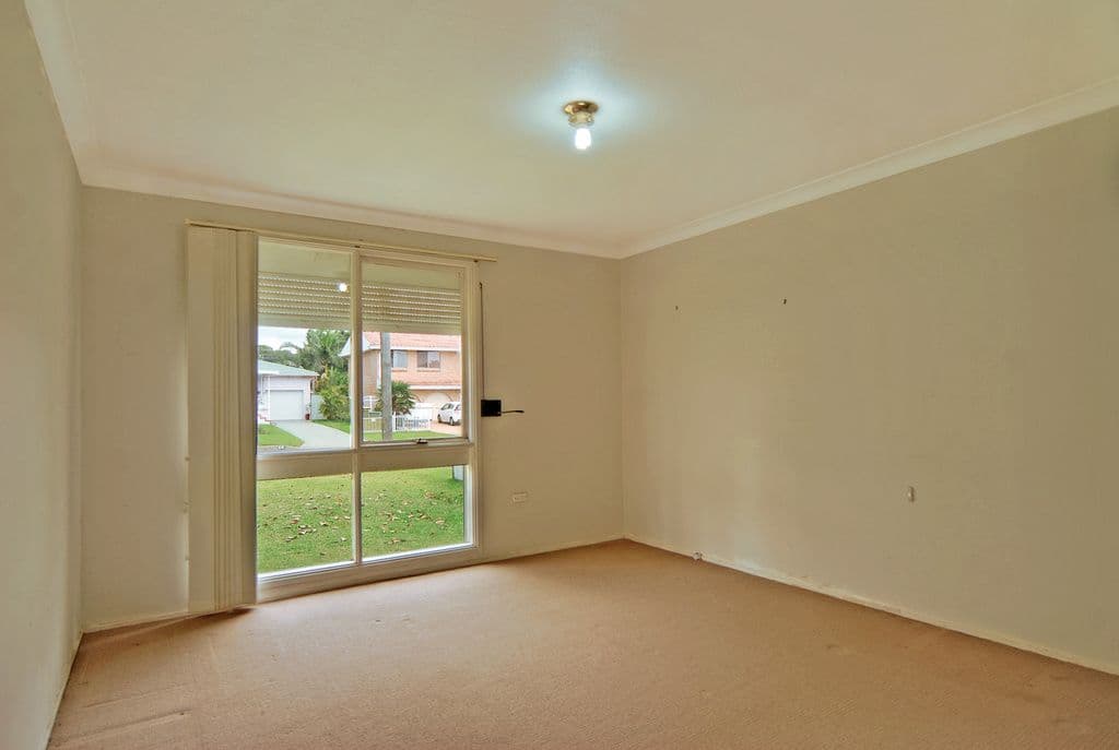 83 Captain Cook Drive, BARRACK HEIGHTS NSW 2528, Barrack Heights - Thumbnail 5