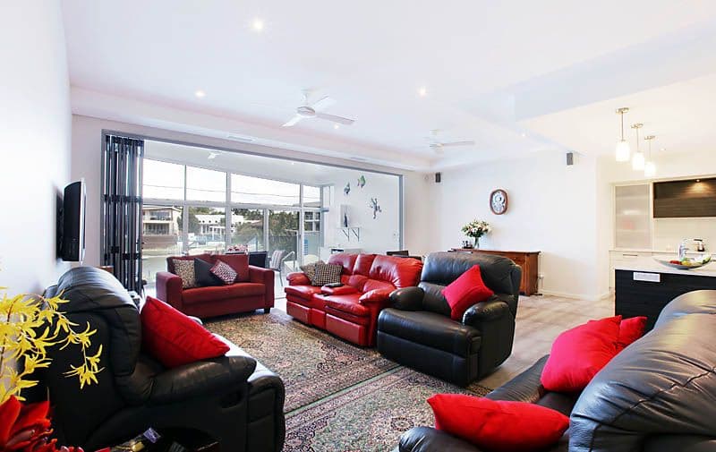18 Merrimac Boulevard, Broadbeach Waters QLD 4218, Broadbeach Waters - Thumbnail 5