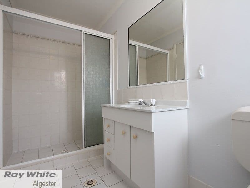 8 Jade Garden Drive, BORONIA HEIGHTS QLD 4124, Boronia Heights - Thumbnail 6