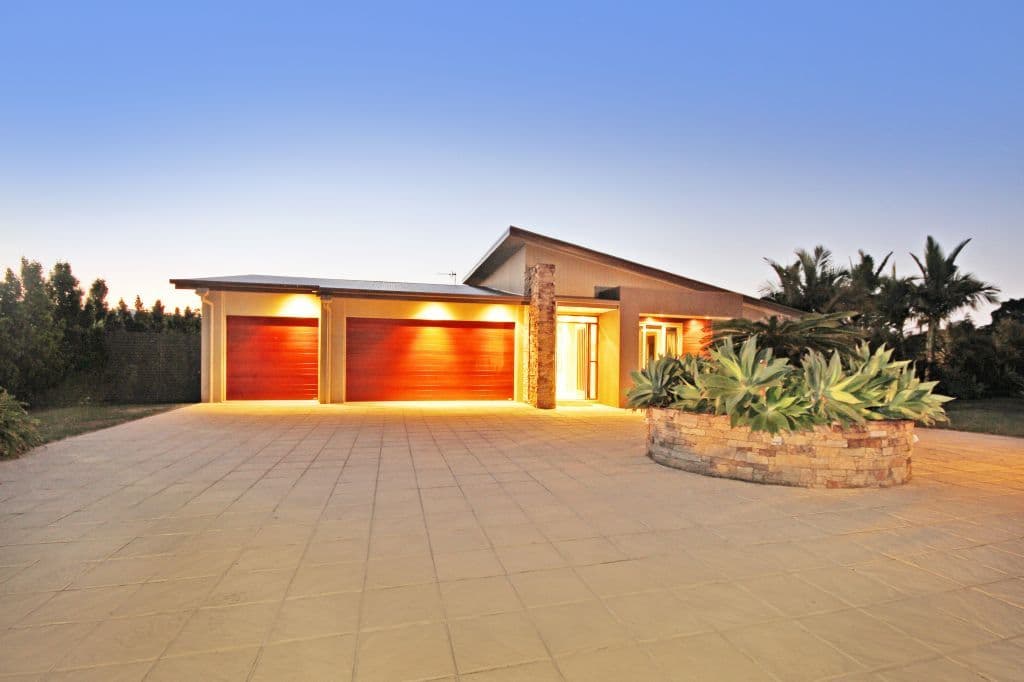 15 Meadow Court, MAUDSLAND QLD 4210, Maudsland - Thumbnail 4