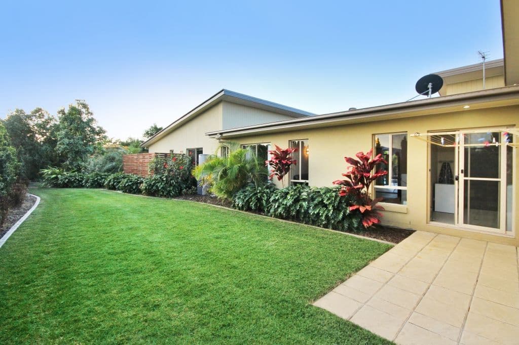 15 Meadow Court, MAUDSLAND QLD 4210, Maudsland - Thumbnail 8