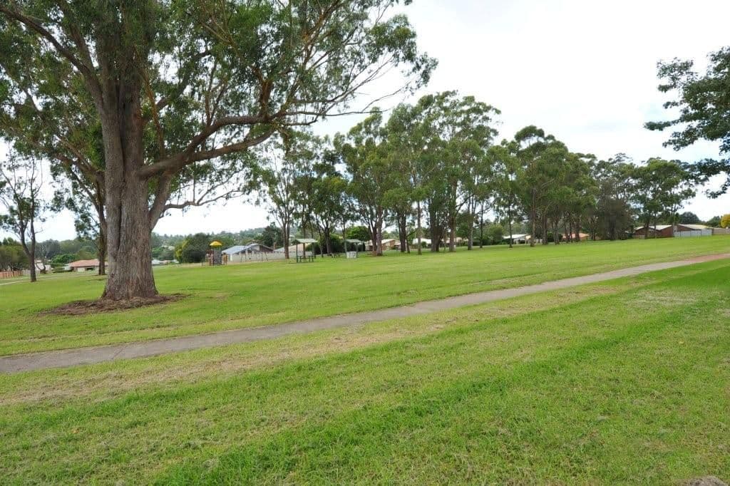 16 Wirreanda Drive, RANGEVILLE QLD 4350, Rangeville - Thumbnail 2