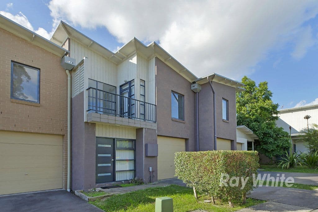 21 Kestrel Circuit, Shortland - Image 1