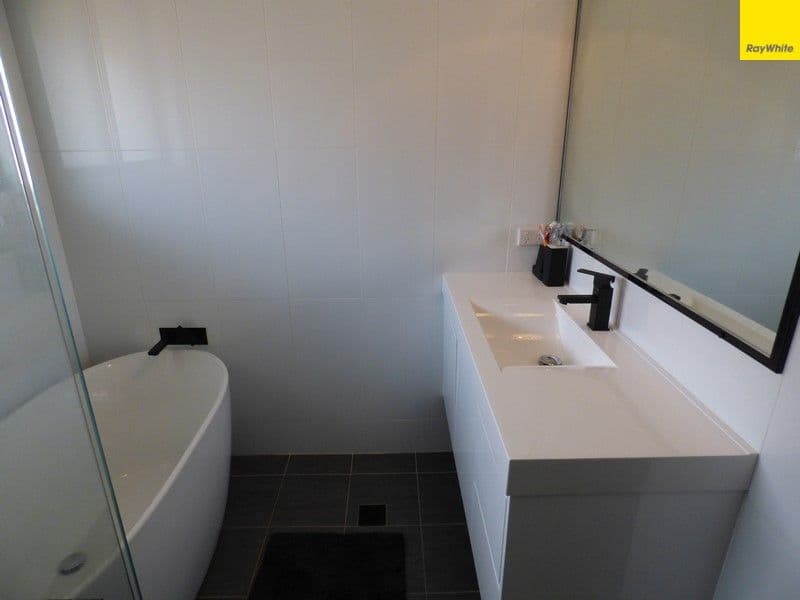 7 Chelsea Crescent, Forbes - Thumbnail 4