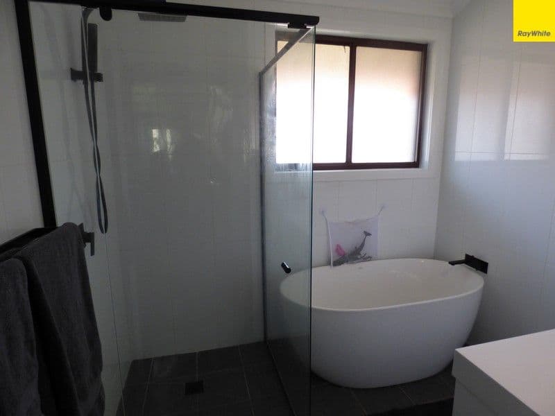 7 Chelsea Crescent, Forbes - Thumbnail 5