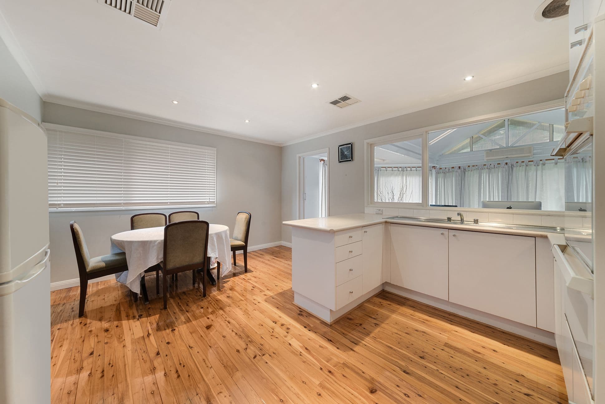 7 Cooradilla Place, Bradbury - Thumbnail 5