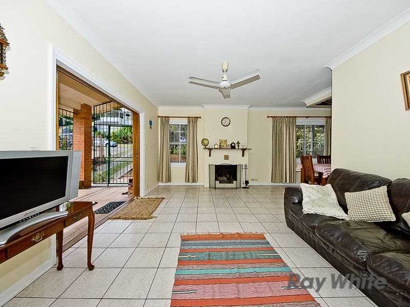 46 Royal Parade, ALDERLEY QLD 4051, Alderley - Thumbnail 2