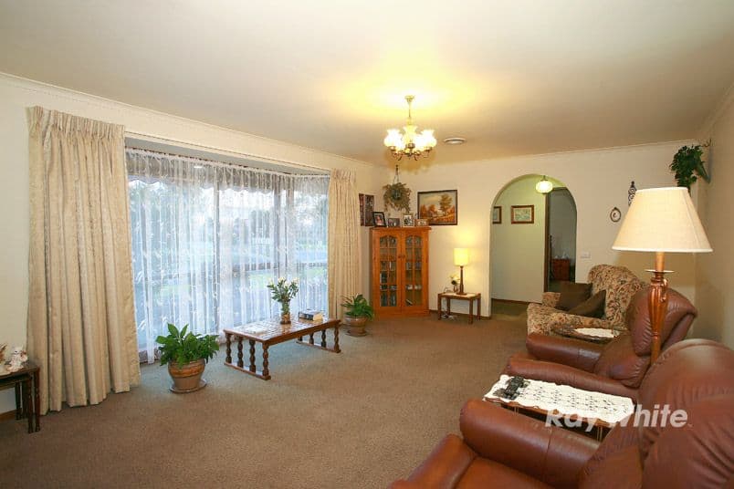 29 Strafford Avenue, CRANBOURNE VIC 3977, Cranbourne - Thumbnail 8