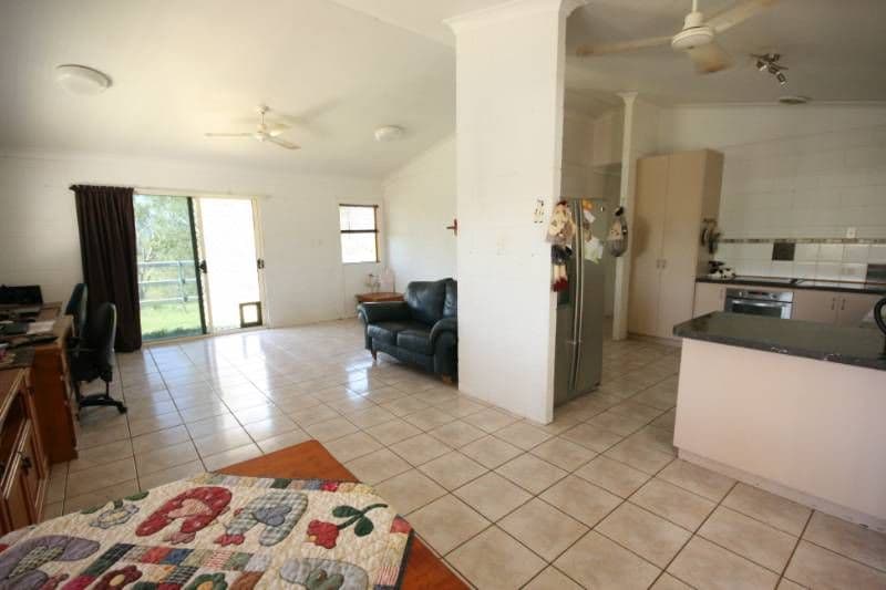 169 Bella Road, SARINA QLD 4737, Sarina - Thumbnail 5