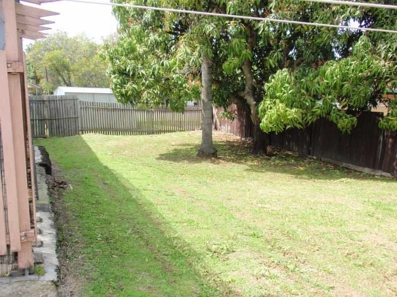 150 LOGAN Street, EAGLEBY QLD 4207, Eagleby - Thumbnail 3
