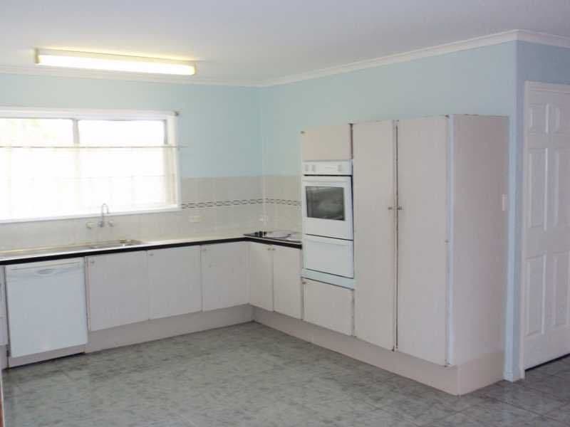150 LOGAN Street, EAGLEBY QLD 4207, Eagleby - Thumbnail 6