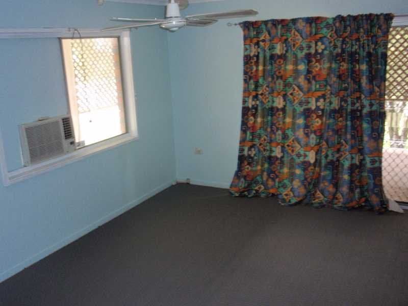 150 LOGAN Street, EAGLEBY QLD 4207, Eagleby - Thumbnail 8