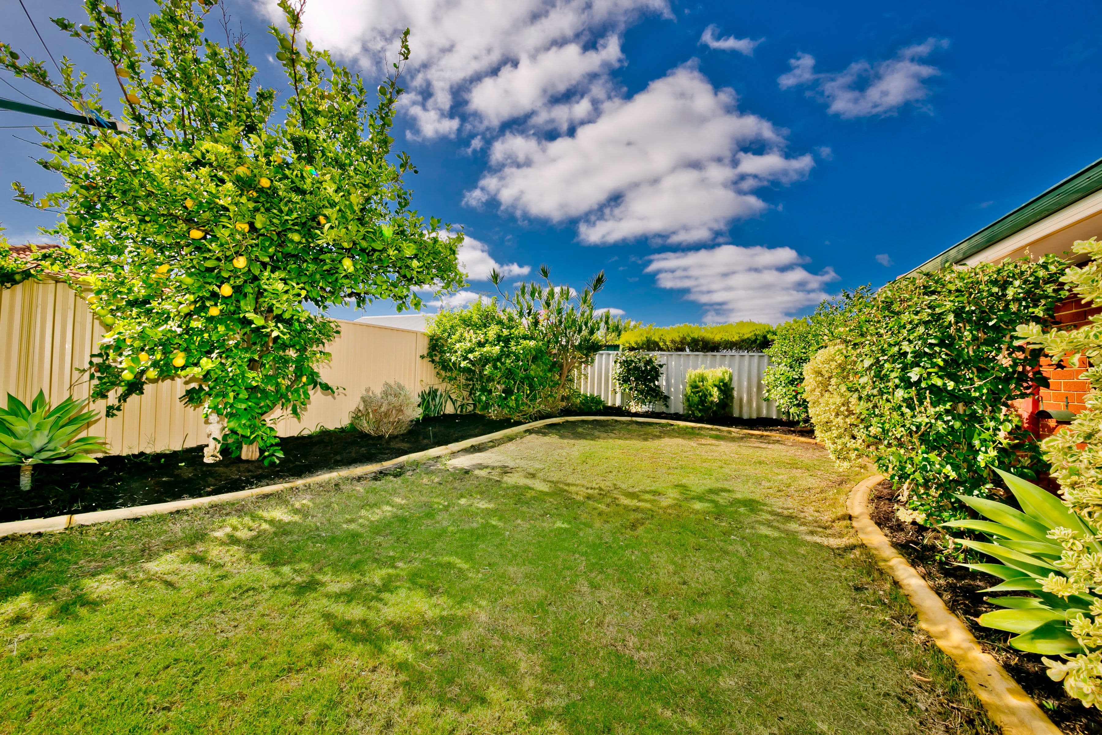 20 Mitra Loop, Bennett Springs WA 6063, Bennett Springs - Thumbnail 2