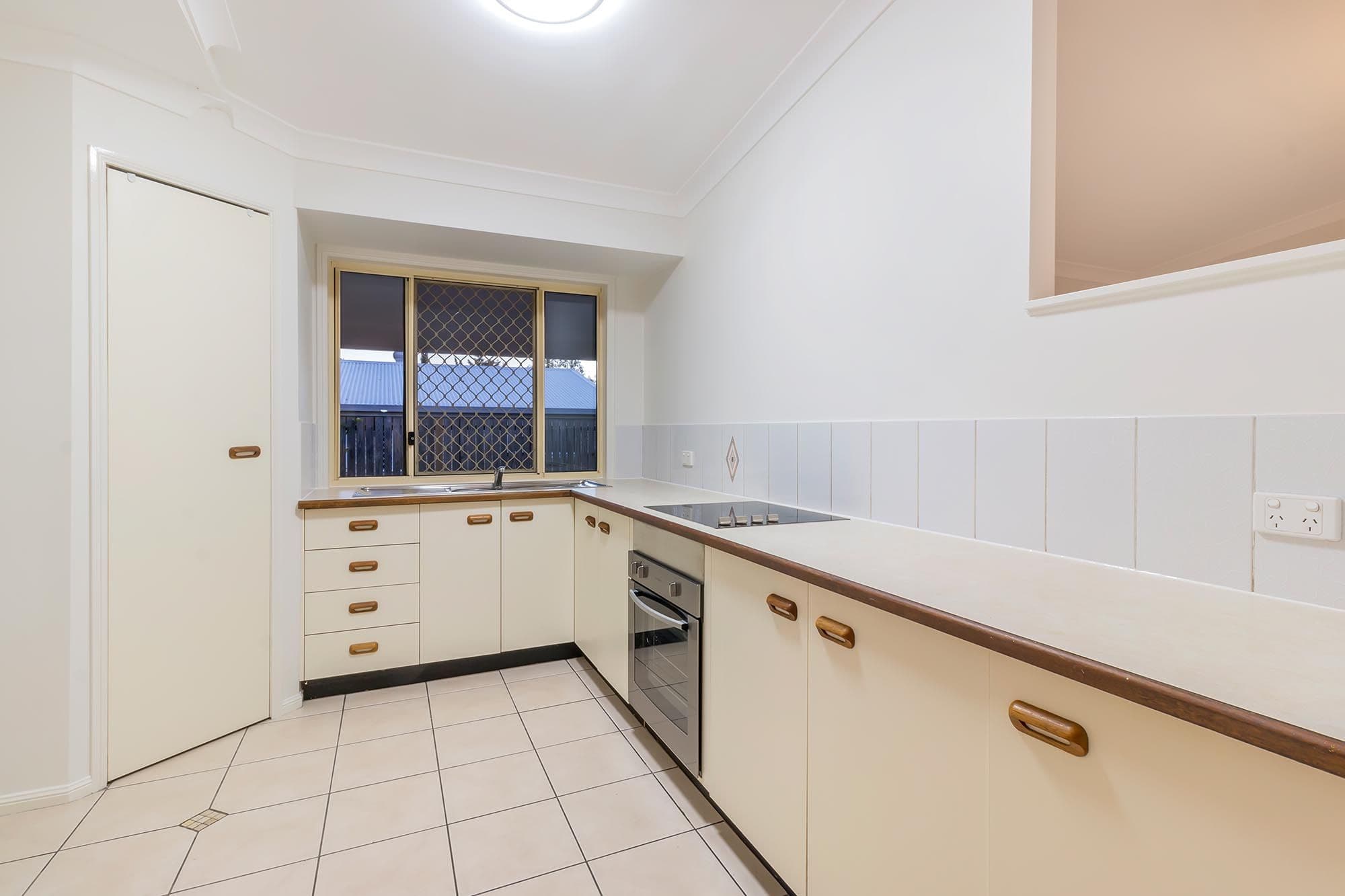 862 Wembley Road, Browns Plains QLD 4118, Browns Plains - Thumbnail 4