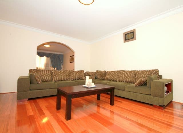 10 Keswick Street, GEORGES HALL NSW 2198, Georges Hall - Thumbnail 2