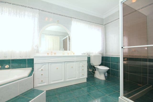 10 Keswick Street, GEORGES HALL NSW 2198, Georges Hall - Thumbnail 6