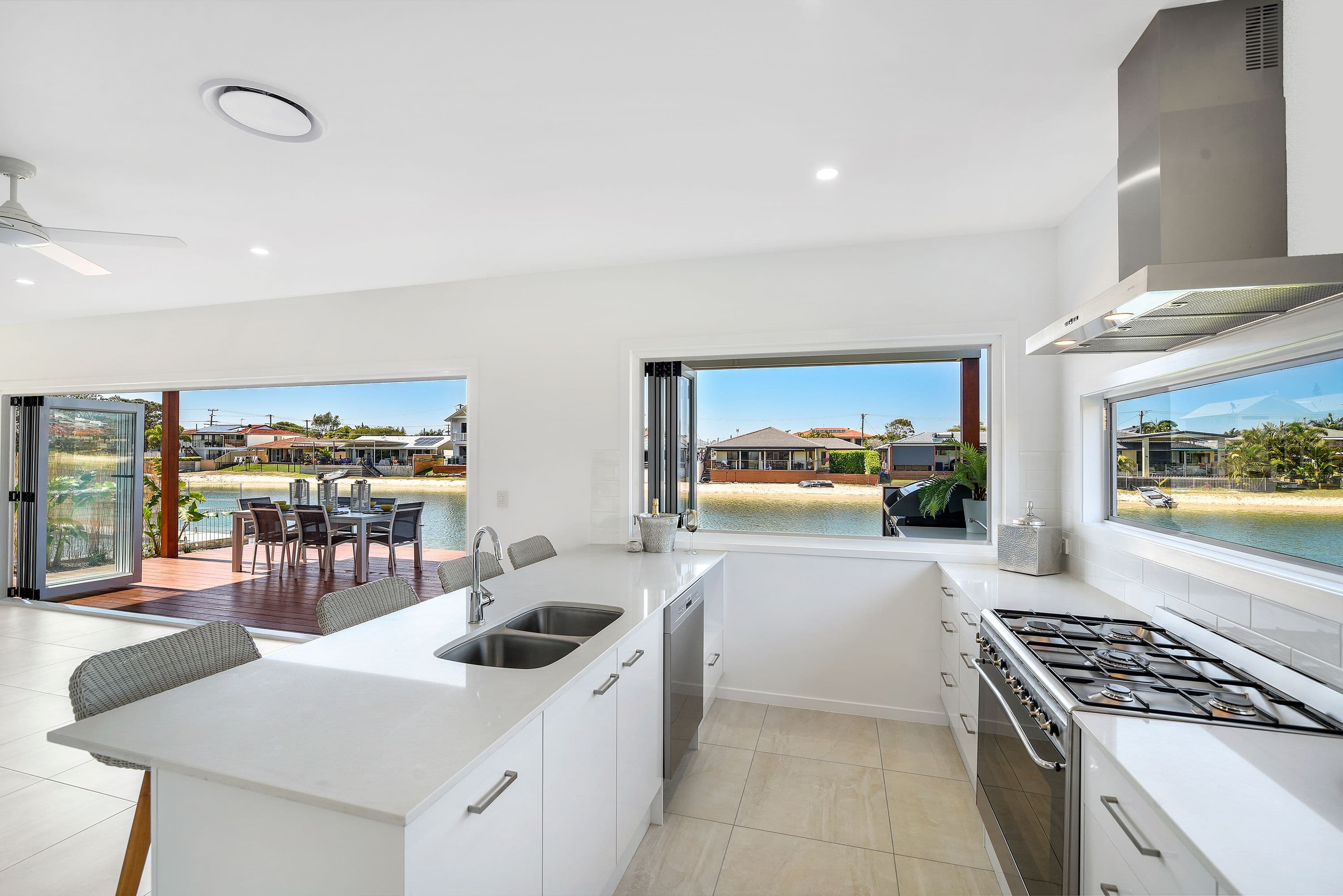 54 Nineteenth Avenue, Palm Beach QLD 4221, Palm Beach - Thumbnail 3