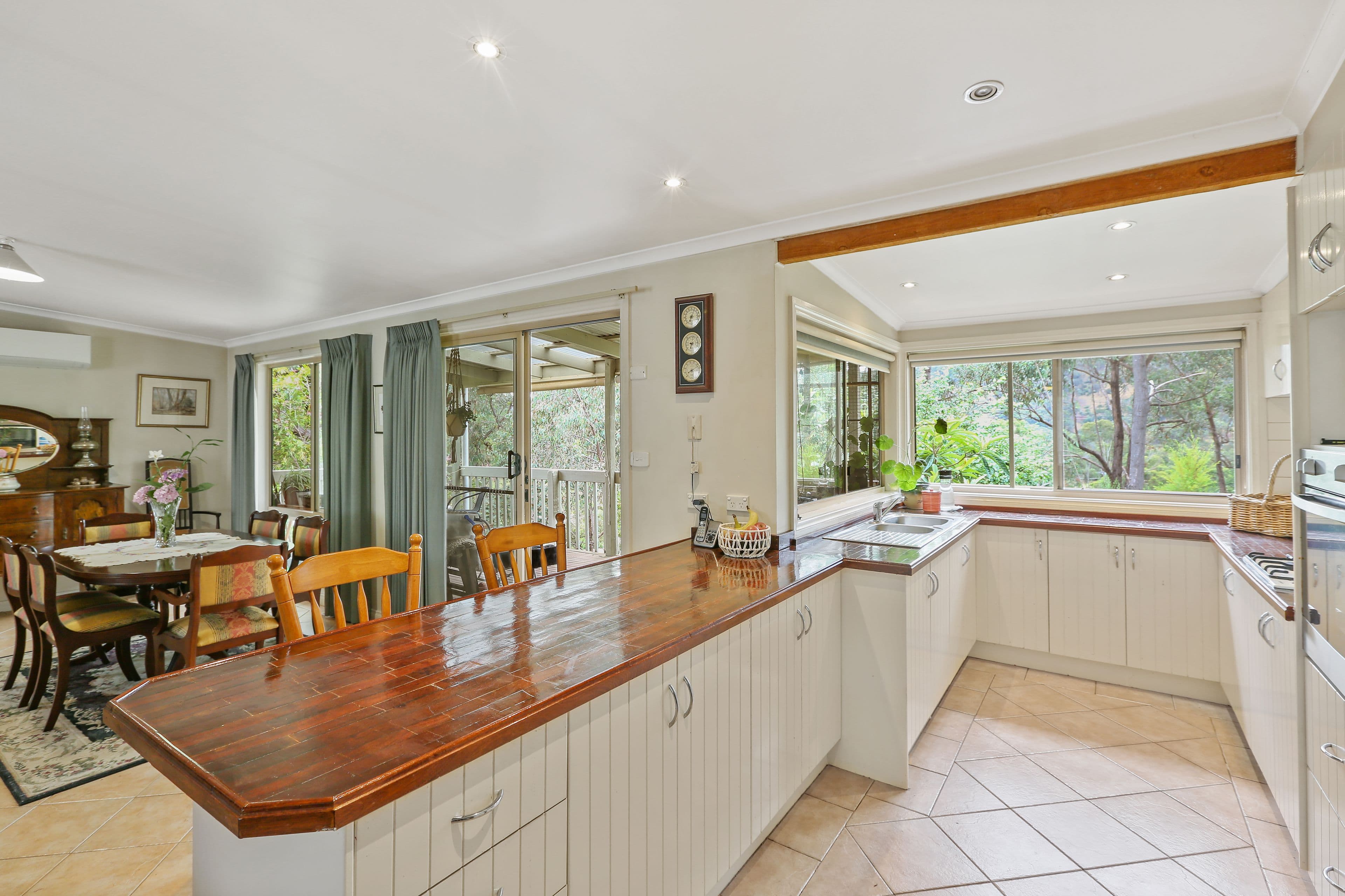 16 Trout Stream Way, Macs Cove VIC 3723, Macs Cove - Thumbnail 4