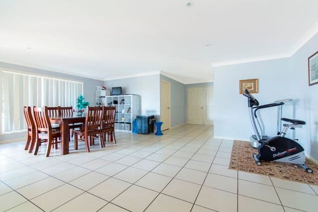 34 Reeders Street, SANDSTONE POINT QLD 4511, Sandstone Point - Thumbnail 4