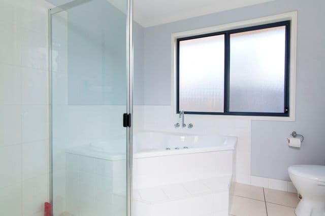 34 Reeders Street, SANDSTONE POINT QLD 4511, Sandstone Point - Thumbnail 5