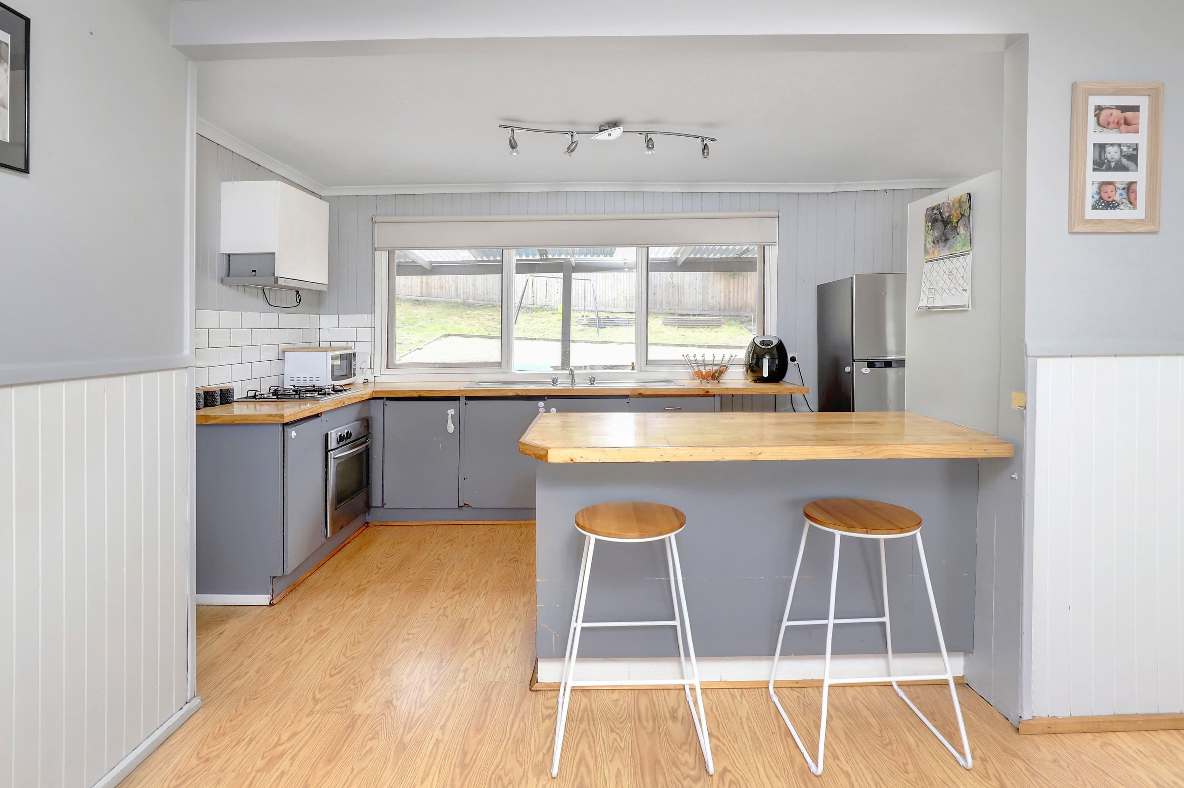 20 Fenton Avenue, Rosebud VIC 3939, Rosebud - Thumbnail 2