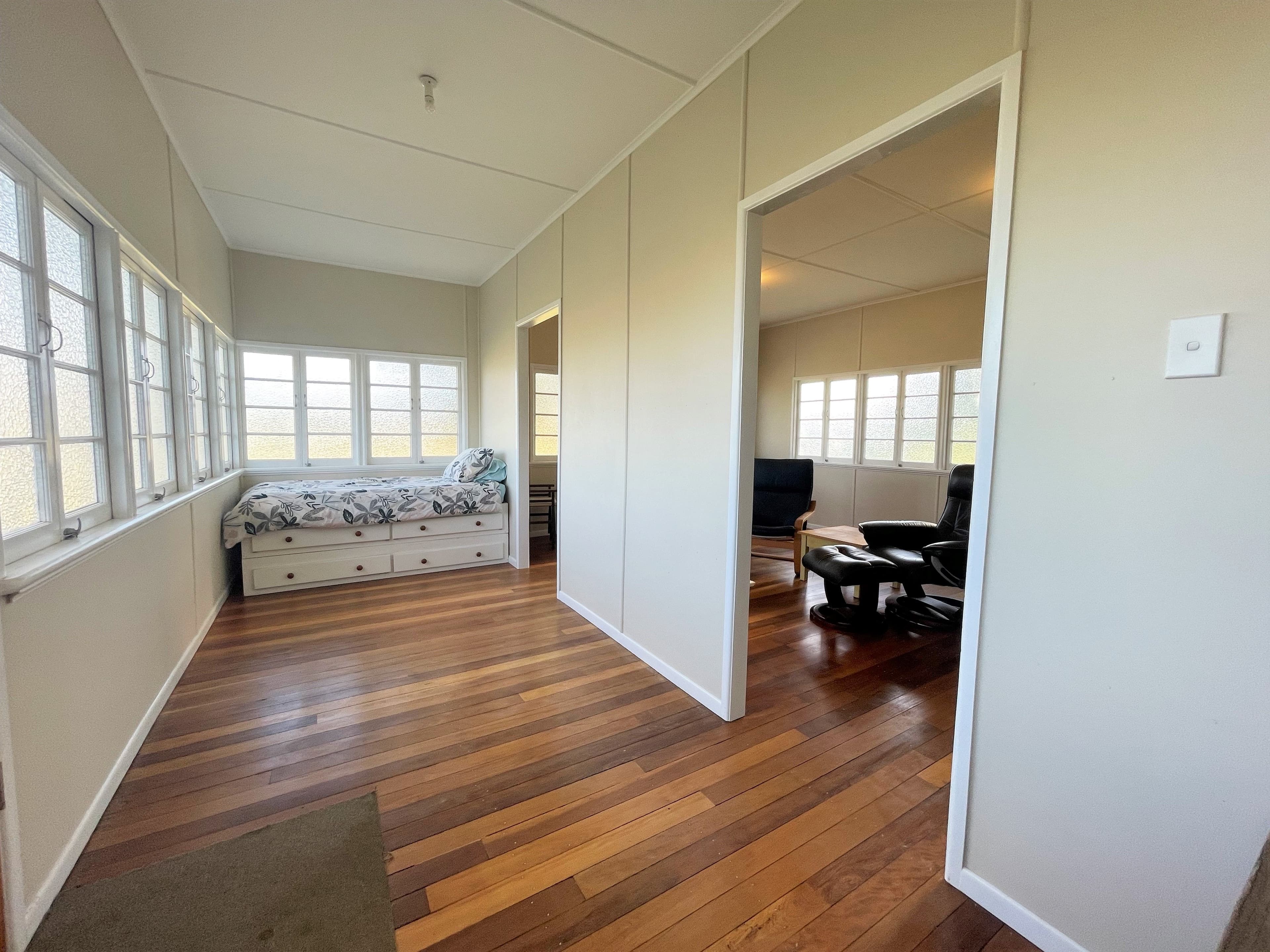 24-26 Willow Street, Barcaldine QLD 4725, Barcaldine - Thumbnail 3