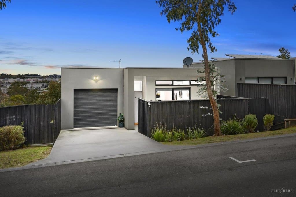 18/37 William Street, Ringwood - Image 1