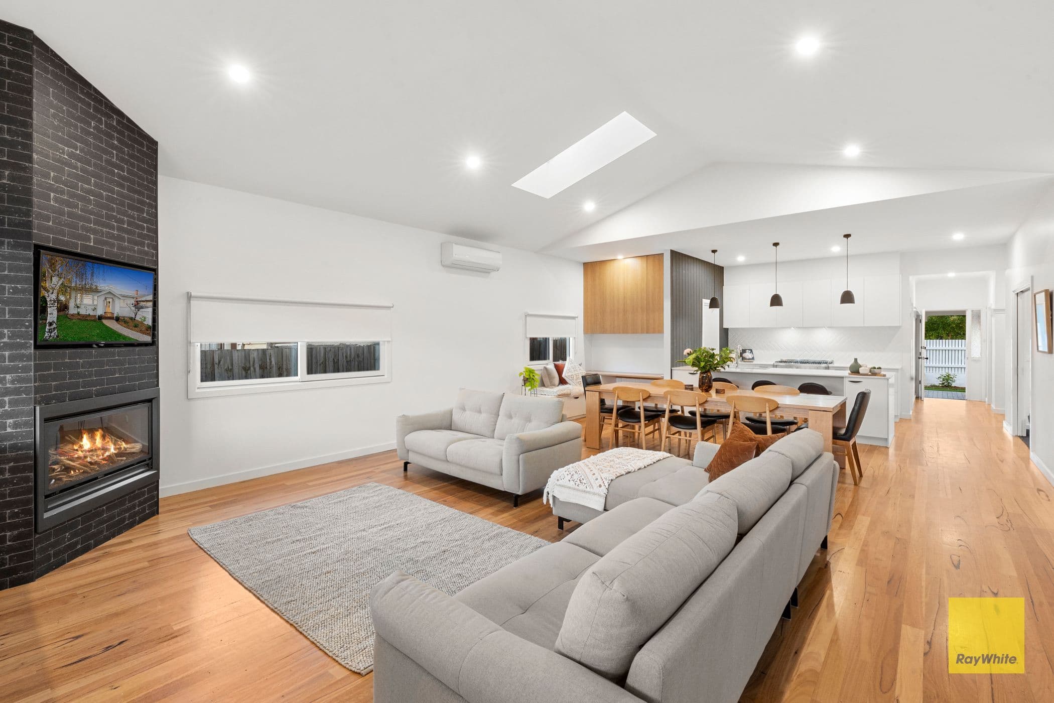 28 Britannia Street, Geelong West VIC 3218, Geelong West - Thumbnail 3