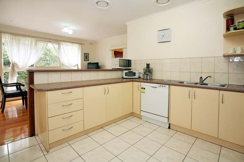 5  Vine Court, GLEN WAVERLEY VIC 3150, Glen Waverley - Thumbnail 3