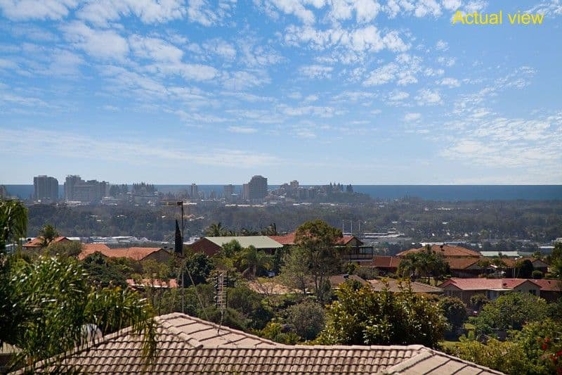 36 Kintyre Crescent, BANORA POINT NSW 2486, Banora Point - Thumbnail 3