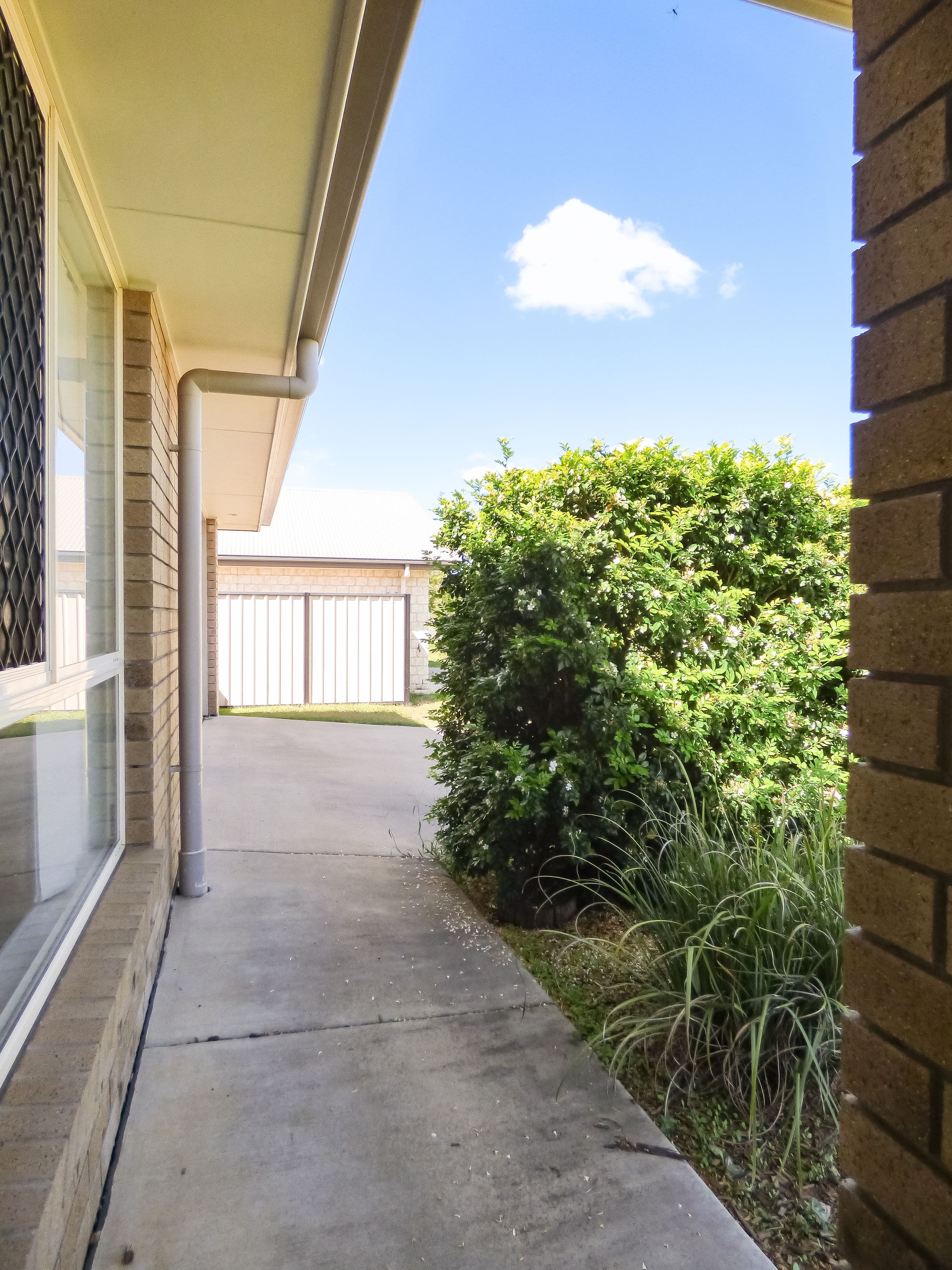 43 Howard Street, Roma QLD 4455, Roma - Thumbnail 2