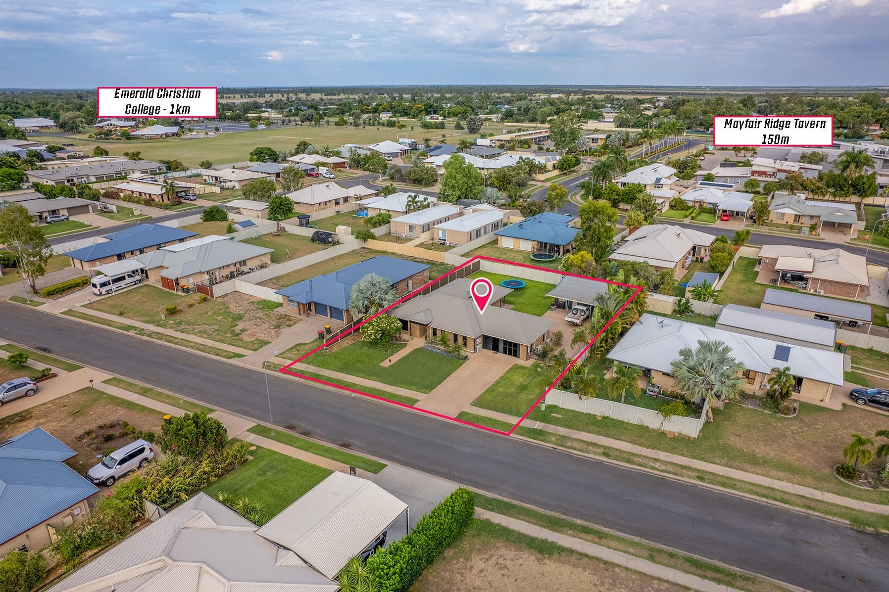4 Rogers Street, Emerald QLD 4720, Emerald - Thumbnail 2