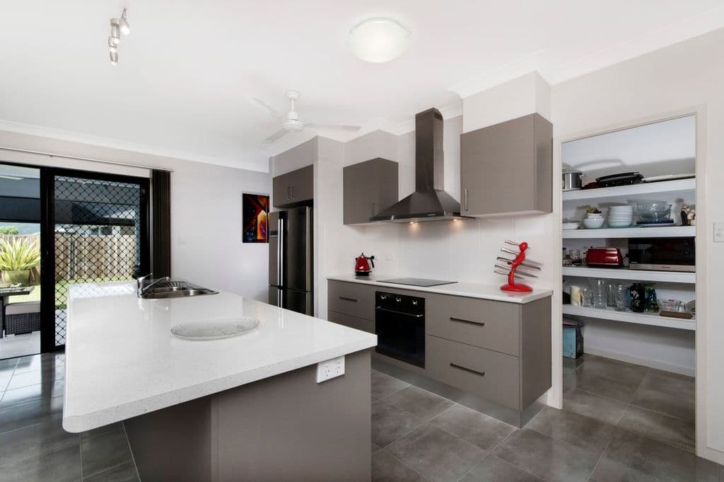9 Goessling Street, Gordonvale QLD 4865, Gordonvale - Thumbnail 2