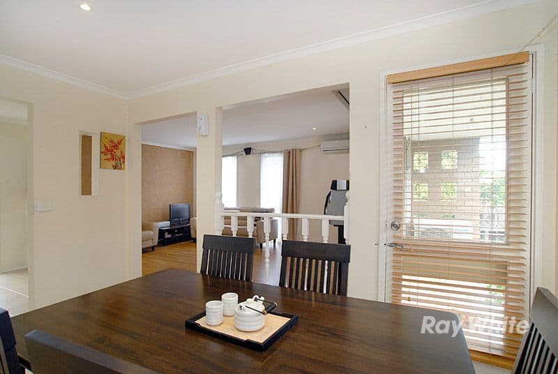 13 Springvalley Crescent, Keysborough VIC 3173, Keysborough - Thumbnail 3