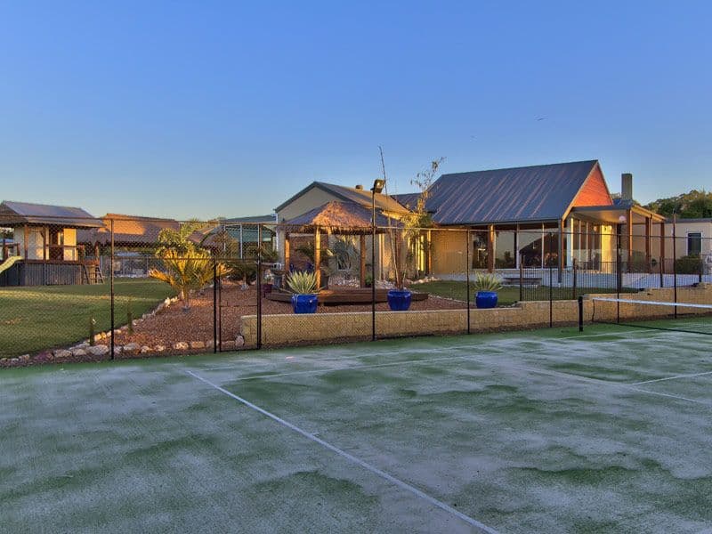 8 Lauren Place, CHANDLER QLD 4155, Chandler - Thumbnail 3