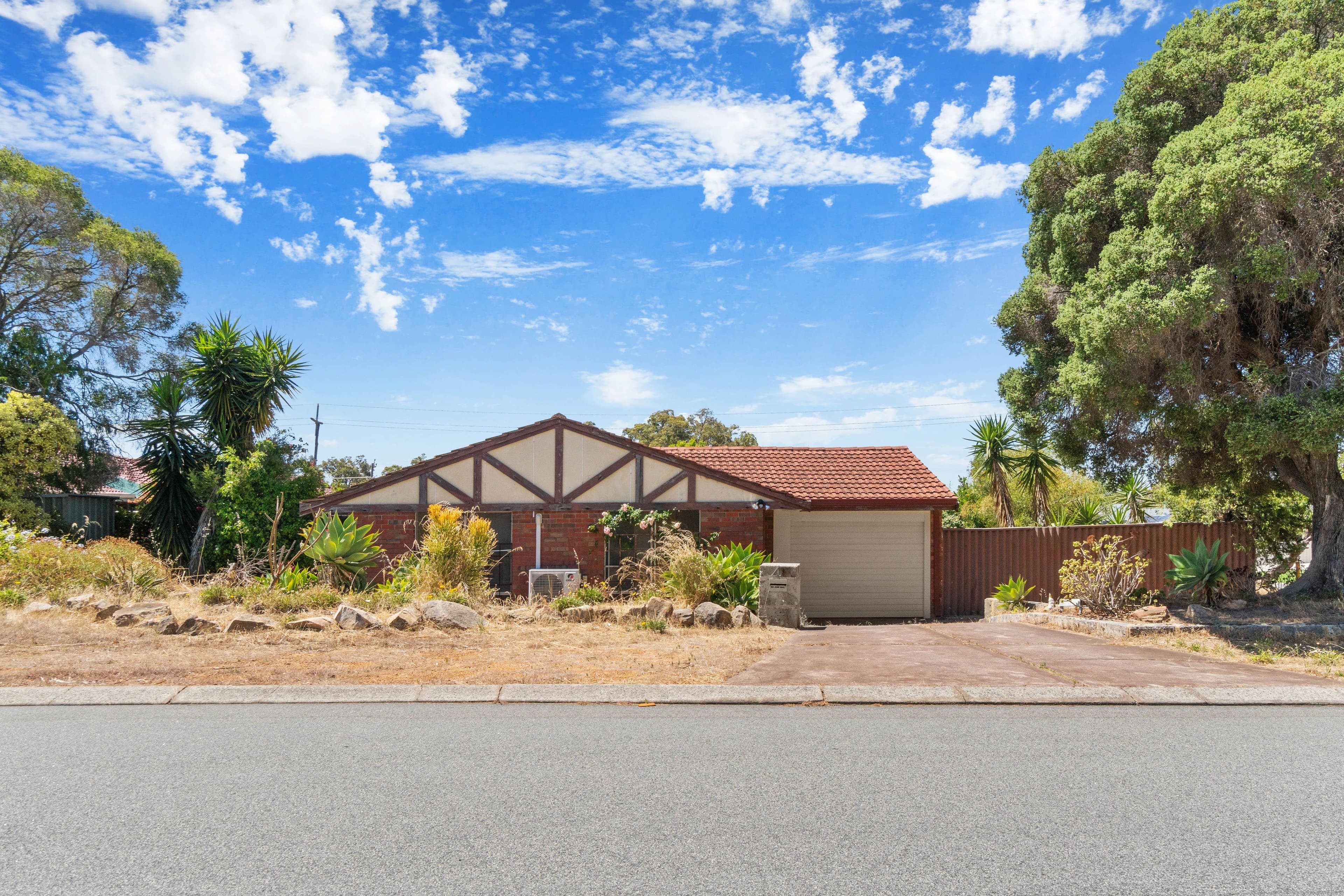 4 Mayer Close, Noranda WA 6062, Noranda - Thumbnail 2
