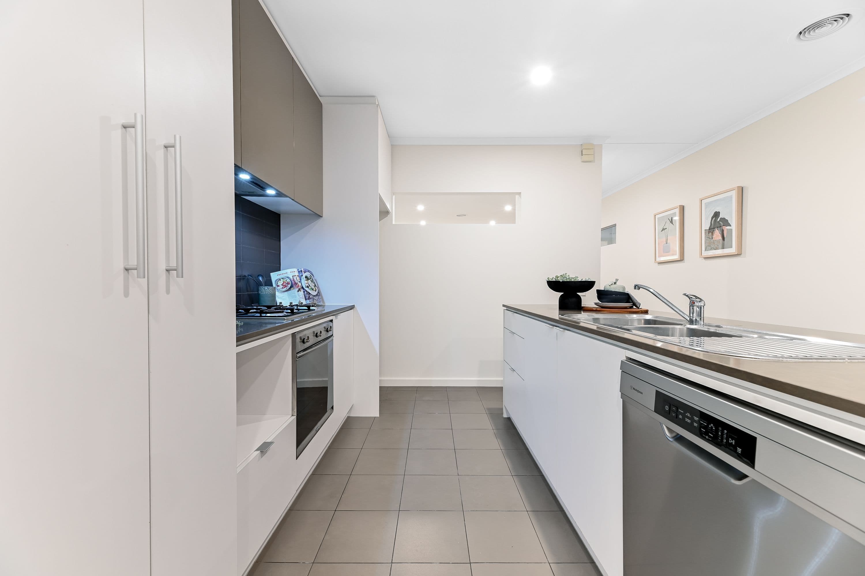 17 Waverley Park Drive, Mulgrave VIC 3170, Mulgrave - Thumbnail 7