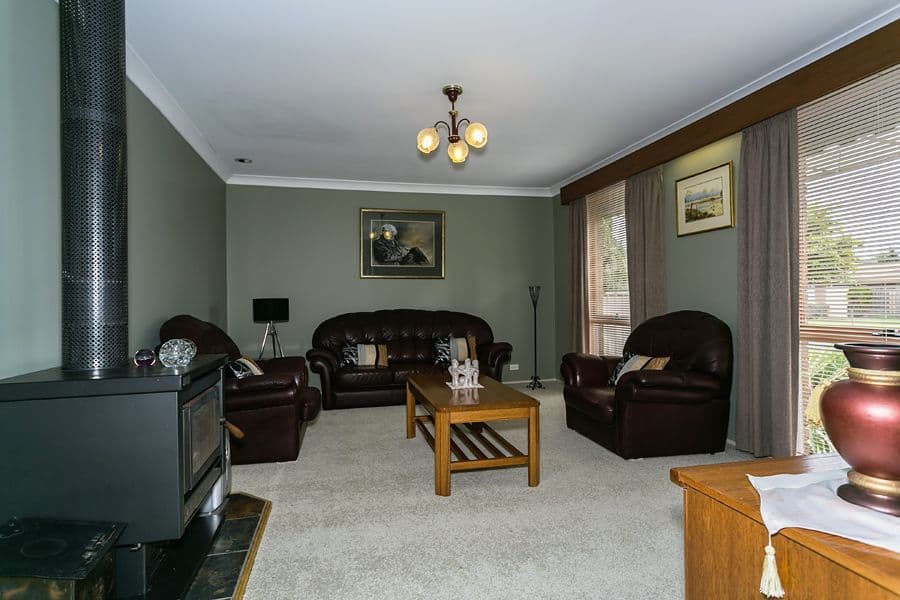 8 Firbank Terrace, ALBANVALE VIC 3021, Albanvale - Thumbnail 2