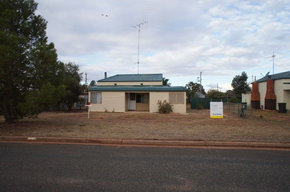 4 Fay Street, CONDOBOLIN NSW 2877, Condobolin - Image 1