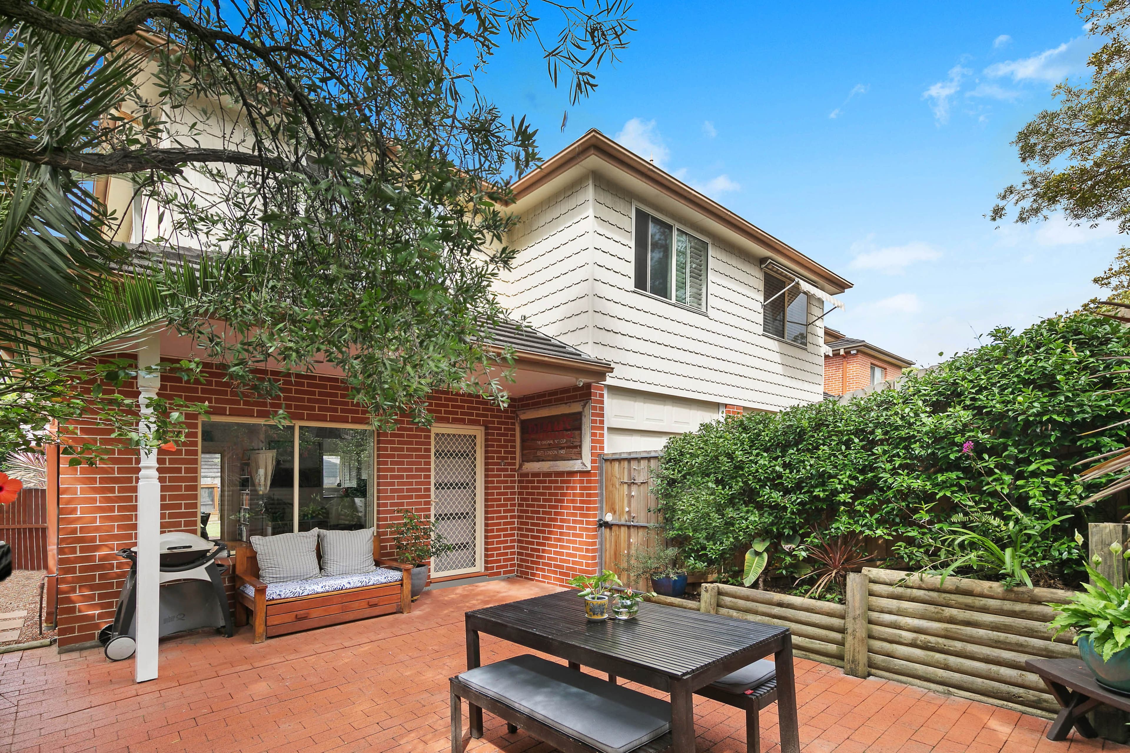 42 Wyndora Avenue, Freshwater - Image 1